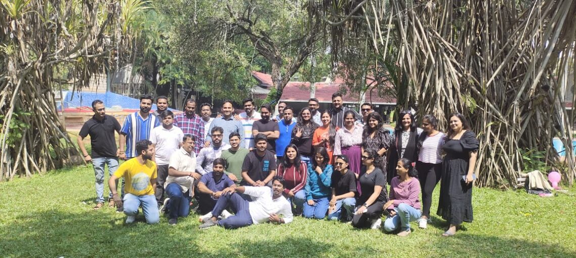 Building Stronger Teams: The Power of Corporate Team Outings