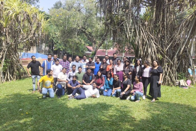 Building Stronger Teams: The Power of Corporate Team Outings